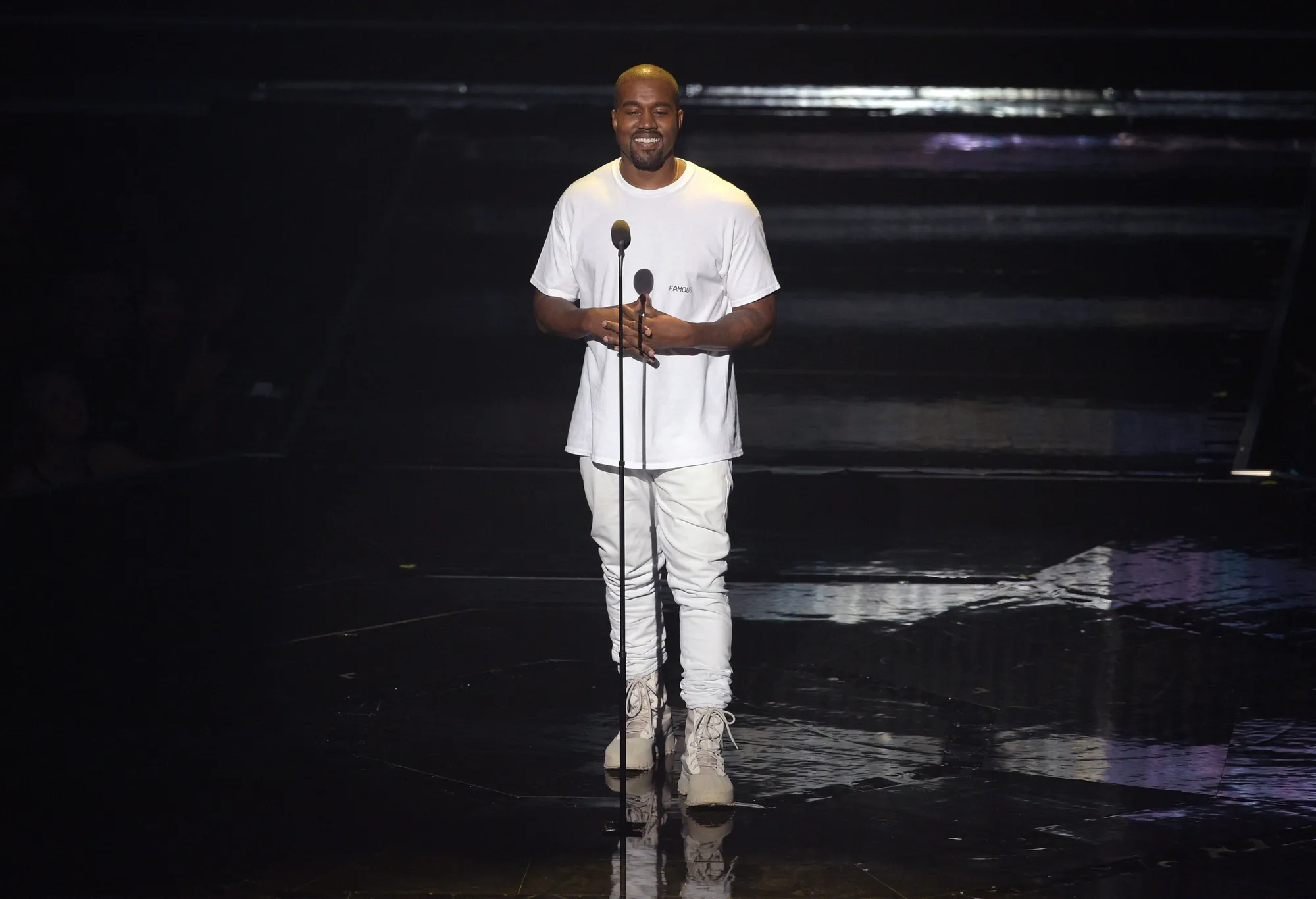 Kanye West masih milik kemungkinan bagi melampaui rekor Eminem dan Jay Z © AFP