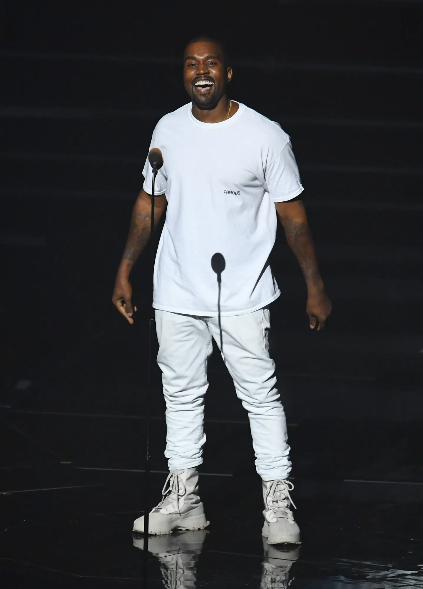 Lebih dari sekedar sahabat, Jay Z mulai terus menganggap Kanye West sebagai adik kecilnya sampai kapanpun © AFP