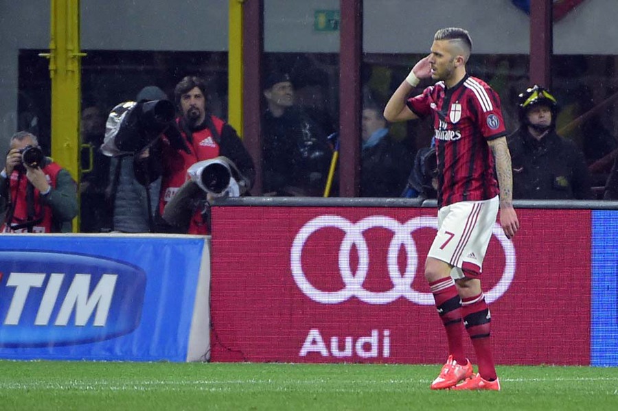 Rossoneri Robohkan Cagliari