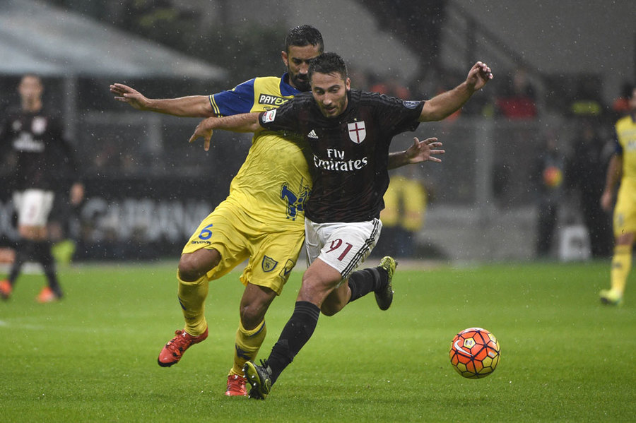 Taklukkan Chievo, Milan Raup Tiga Poin Lagi