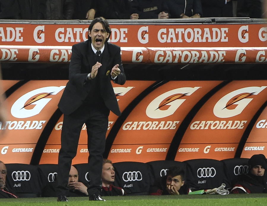 Lopez Bikin Milan Patah Hati