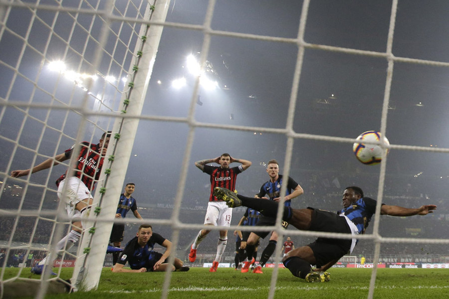 Derby della Madonnina Milik Inter Milan