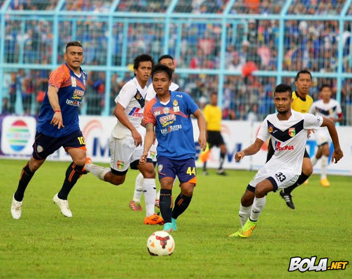 Awal Mulus Arema