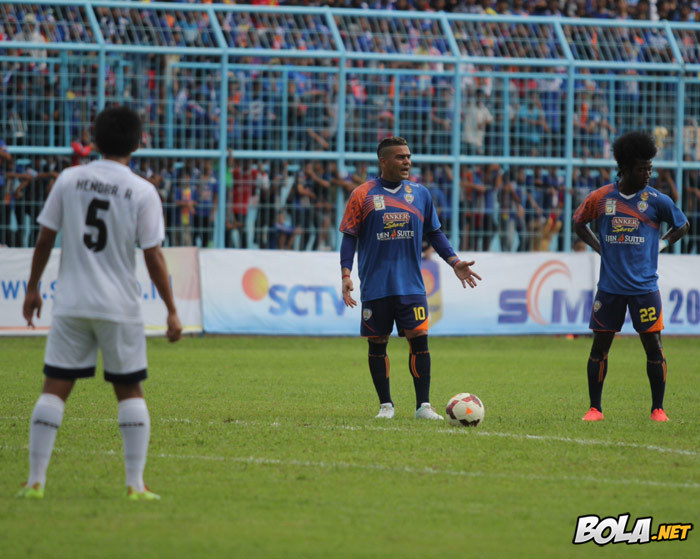 Awal Mulus Arema