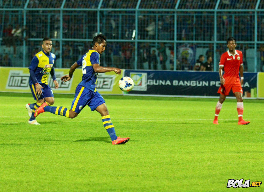 Bintang Lima Arema Terkam Macan Ibukota