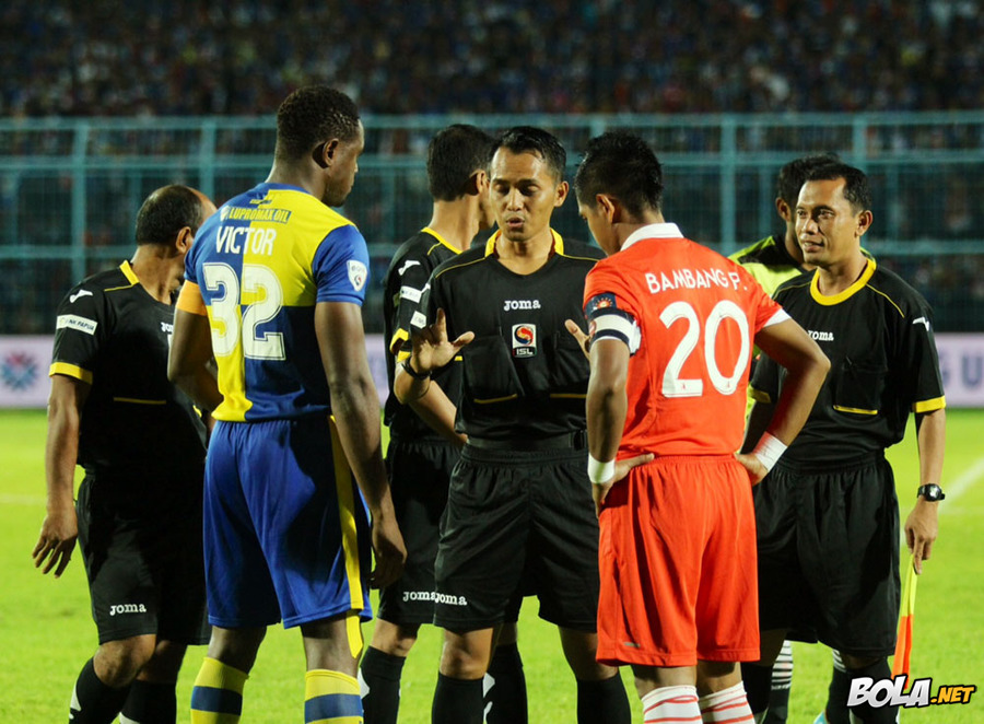 Penuh Drama dan Hujan Gol, Arema vs Persija Sama Kuat