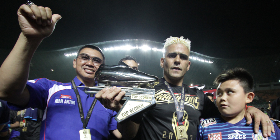 Pesta Arema FC di Pakansari