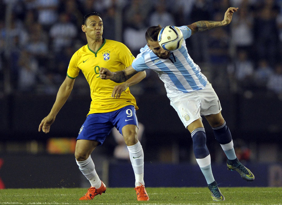 Superclasico Berakhir Tanpa Pemenang