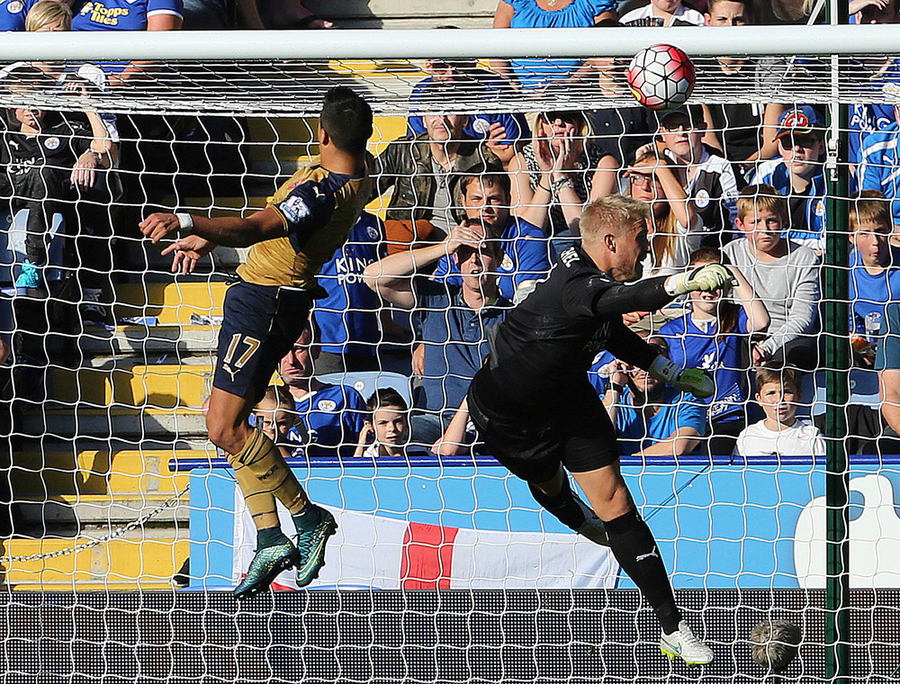 Arsenal Raup Poin Penuh di King Power Stadium