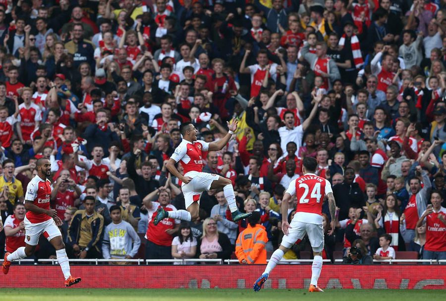 Arsenal Bantai Manchester United