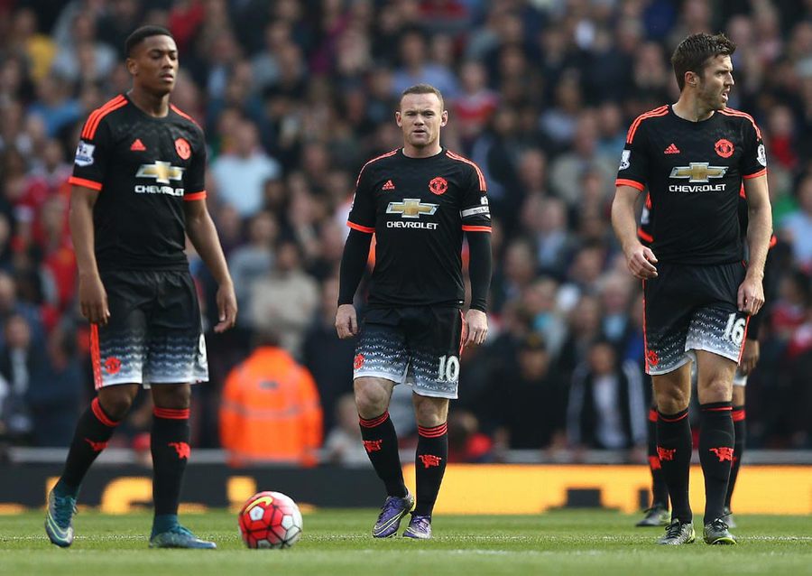Arsenal Bantai Manchester United