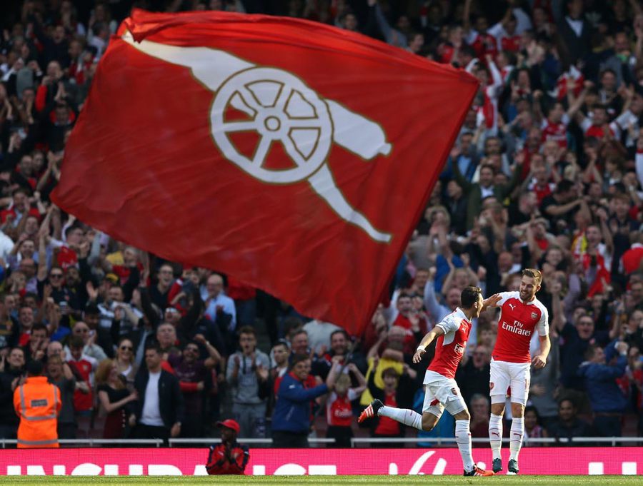Arsenal Bantai Manchester United