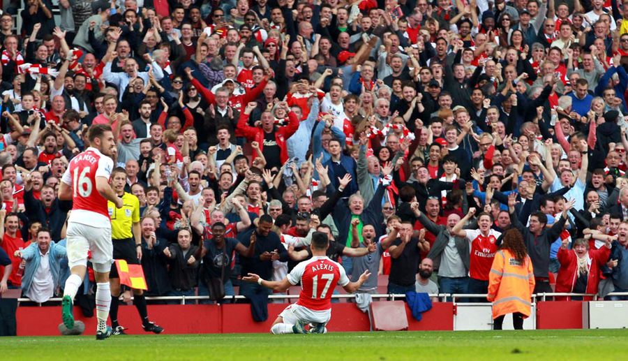 Arsenal Bantai Manchester United