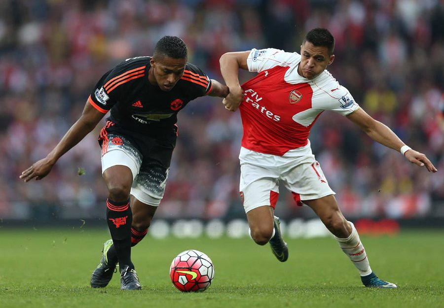 Arsenal Bantai Manchester United