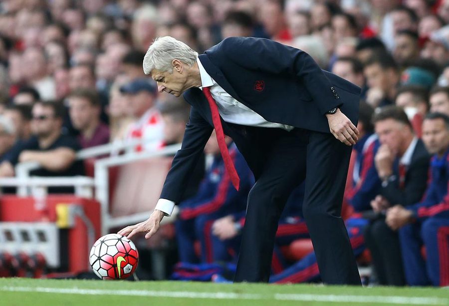 Arsenal Bantai Manchester United