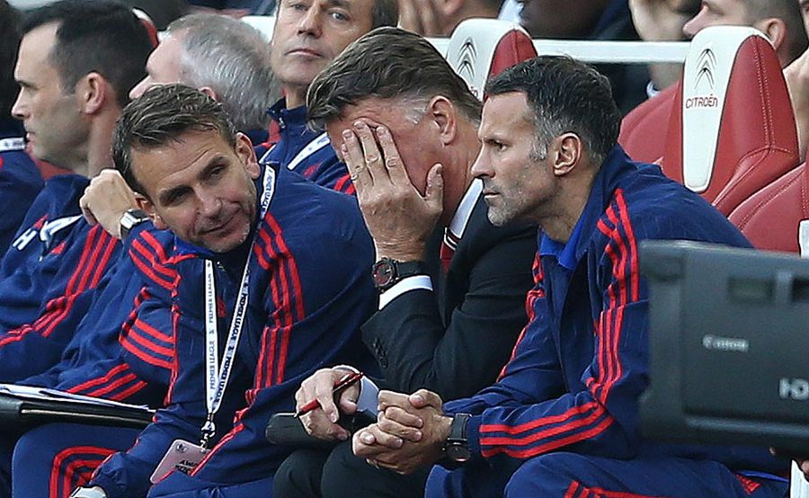 Arsenal Bantai Manchester United