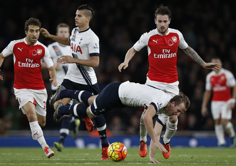 Gibbs, Penyelamat Arsenal dari Kekalahan di Derby London