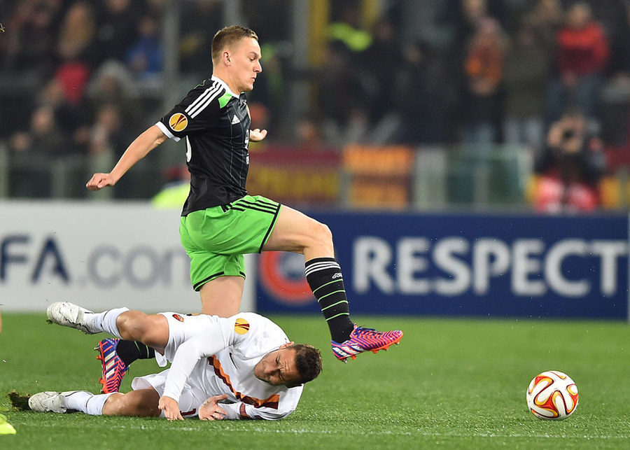 Roma Tertahan di Olimpico Roma Tertahan di Olimpico