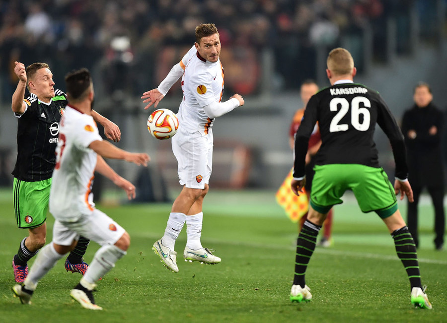Roma Tertahan di Olimpico Roma Tertahan di Olimpico