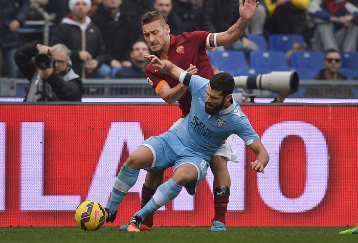 Totti Selamatkan Roma di Derby della Capitale