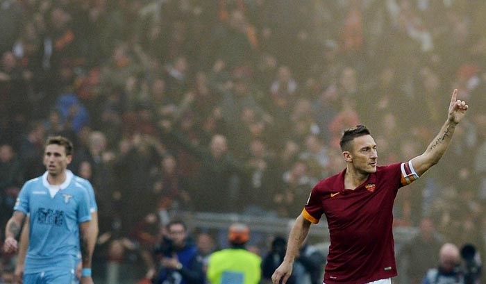Totti Selamatkan Roma di Derby della Capitale