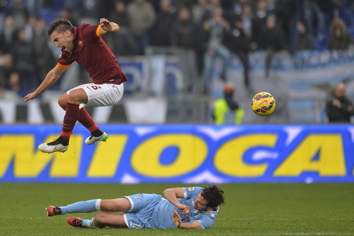 Totti Selamatkan Roma di Derby della Capitale