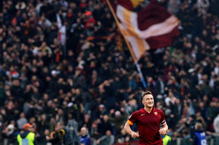Totti Selamatkan Roma di Derby della Capitale