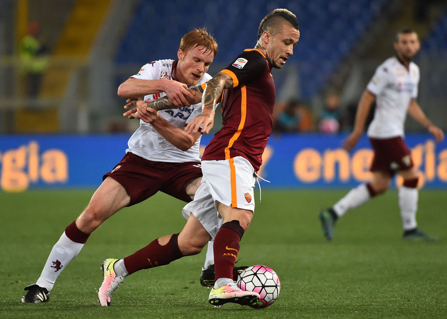 Doppietta Magis Totti Menangkan I Lupi