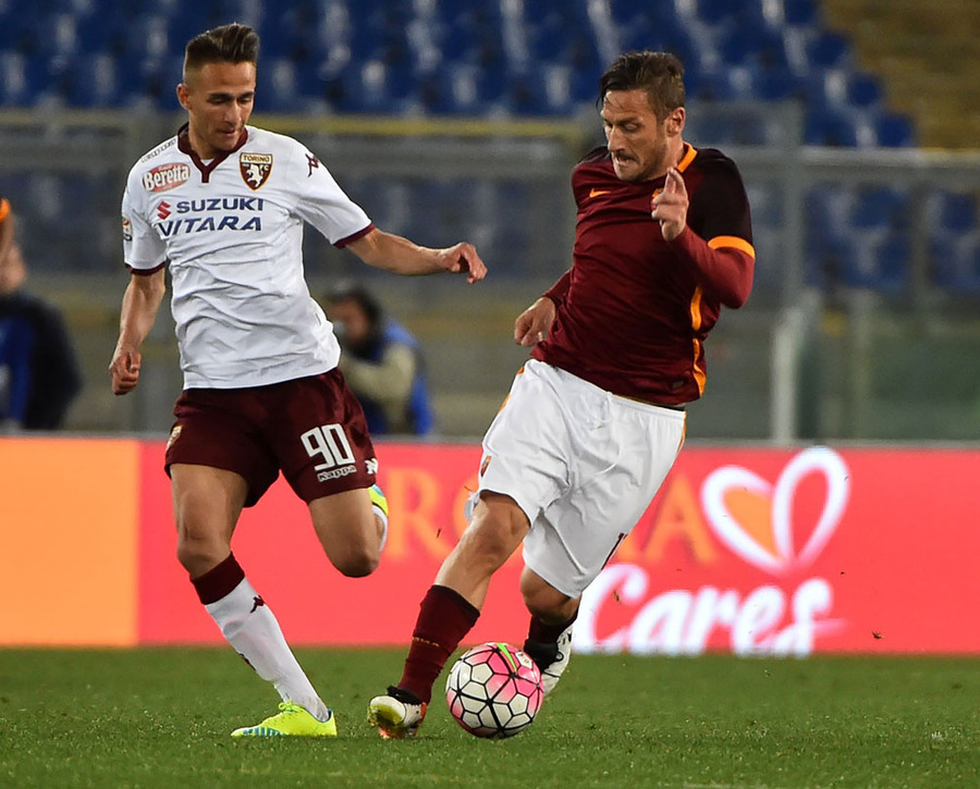 Doppietta Magis Totti Menangkan I Lupi