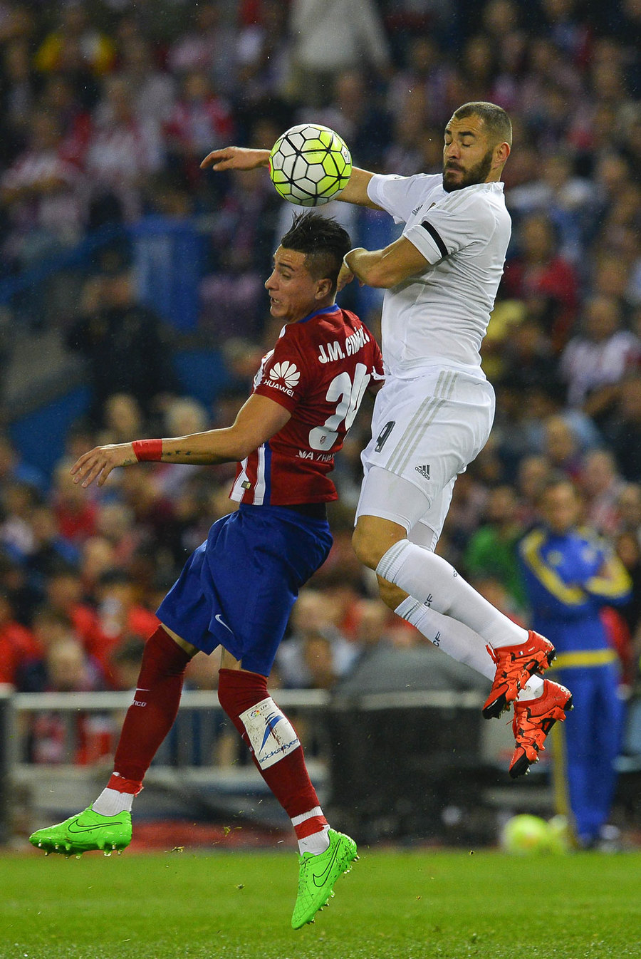 Derby Madrid Hanya Berakhir Imbang