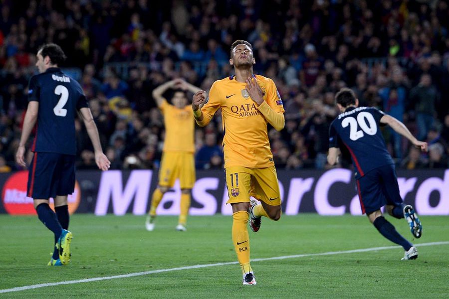 Panas, Brace Suarez Benamkan Atleti