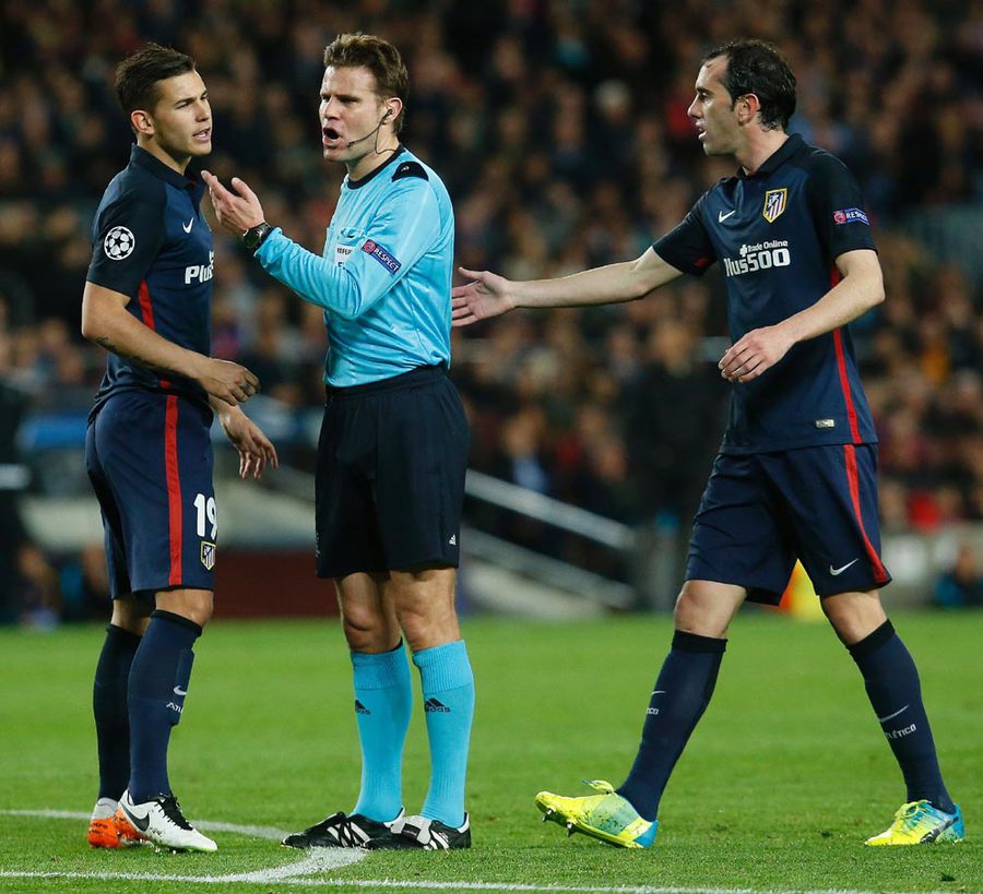Panas, Brace Suarez Benamkan Atleti