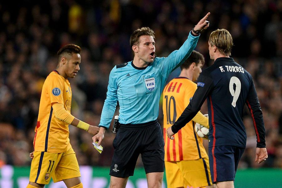 Panas, Brace Suarez Benamkan Atleti