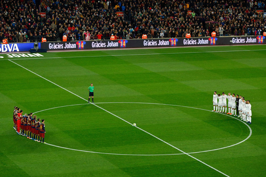 Ronaldo Bungkam Publik Camp Nou