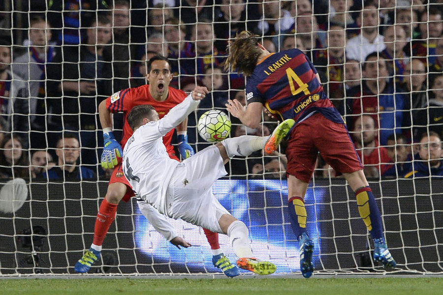 Ronaldo Bungkam Publik Camp Nou