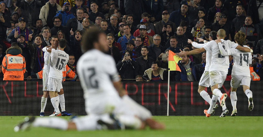 Ronaldo Bungkam Publik Camp Nou