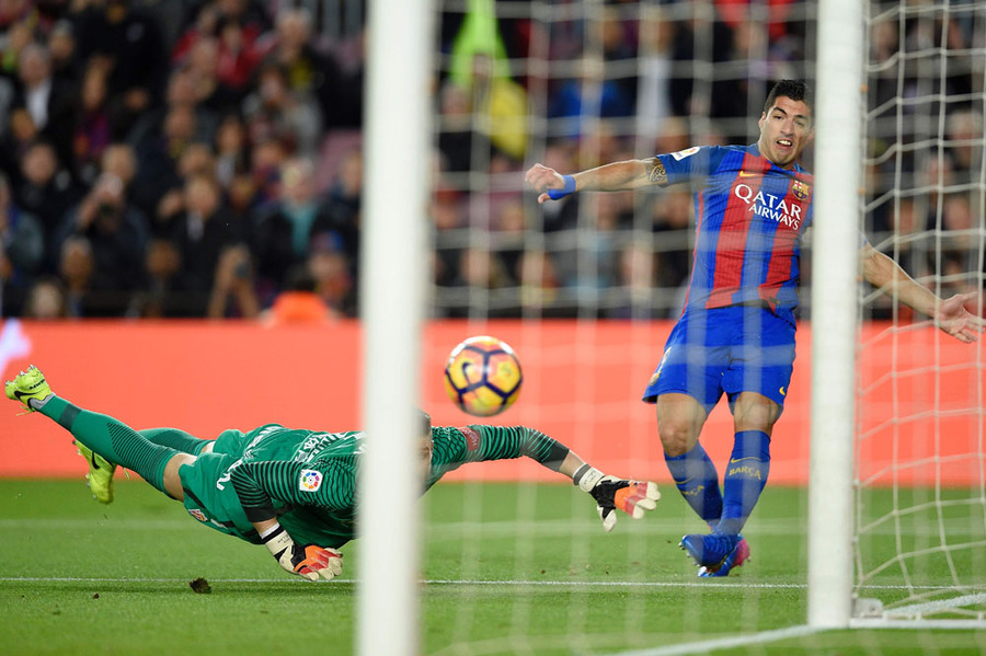 Barca Gilas Gijon dengan Setengah Lusin Gol