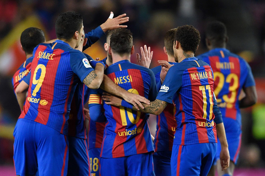 Barca Gilas Gijon dengan Setengah Lusin Gol