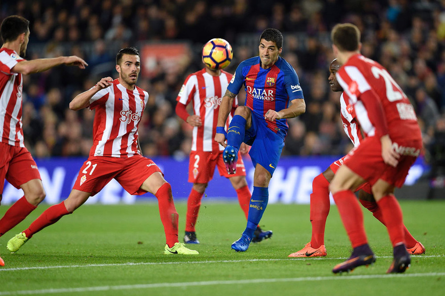 Barca Gilas Gijon dengan Setengah Lusin Gol
