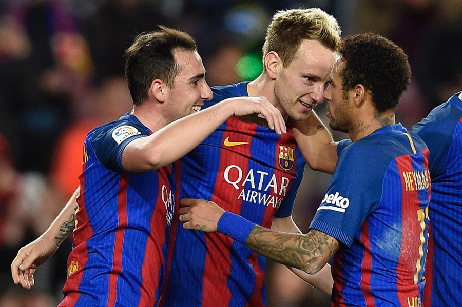 Barca Gilas Gijon dengan Setengah Lusin Gol