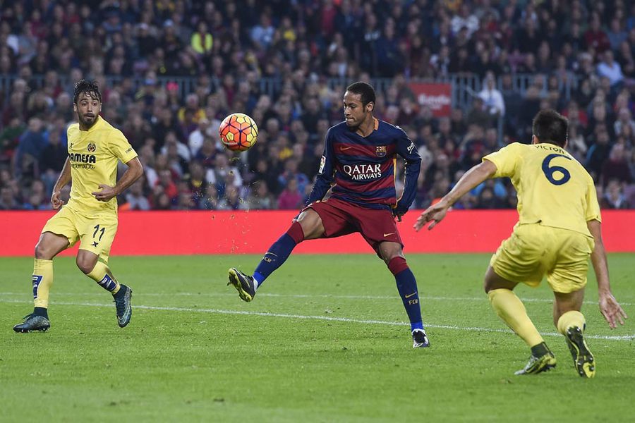 Barcelona Lindas Villarreal di Camp Nou.