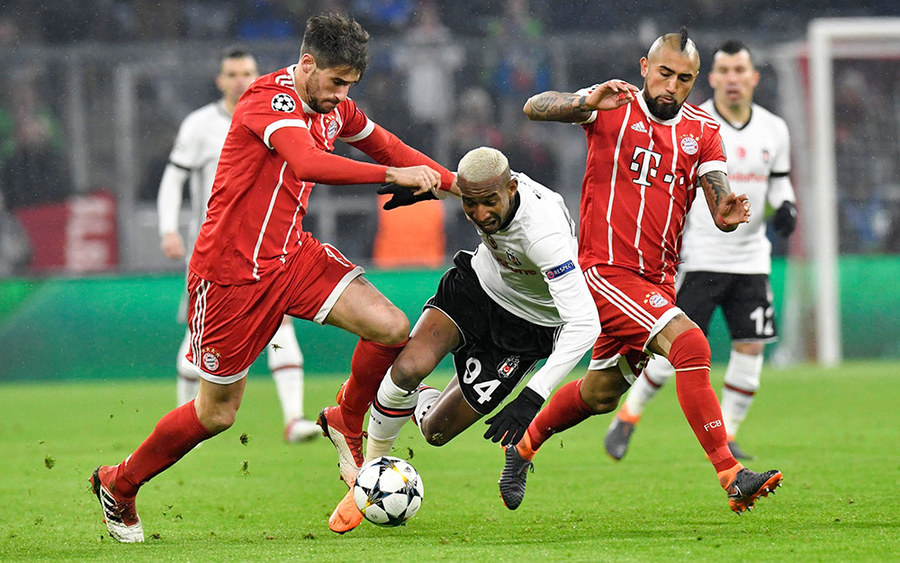 Pembantaian di Allianz Arena