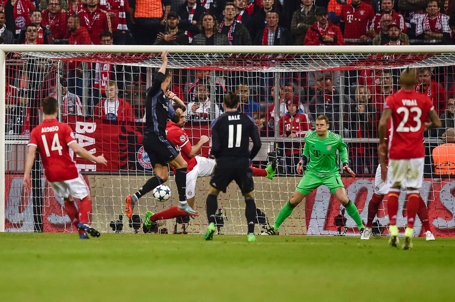 Milestone CR7 Bungkam Bayern di Allianz Arena