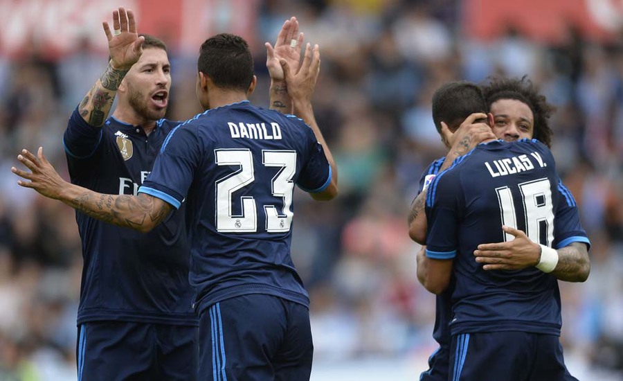 Los Blancos Kuasai Balaidos