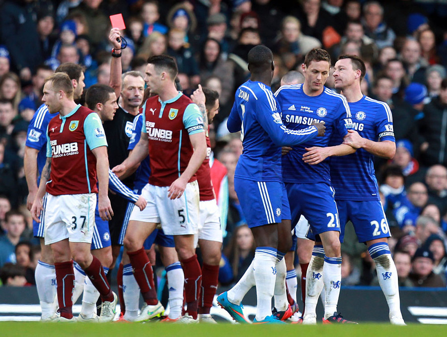Matic Berontak, Chelsea Hanya Imbang