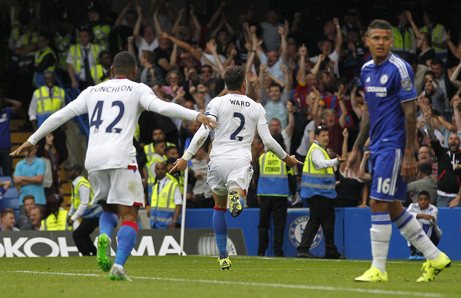 Chelsea Terjungkal di Kandang