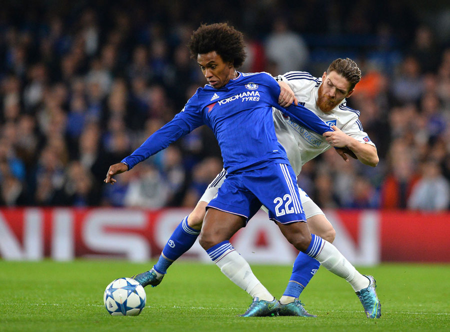 Free Kick Willian Beri Tiga Angka Bagi Mourinho