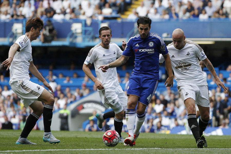 Swansea Tahan Tuan Rumah Chelsea