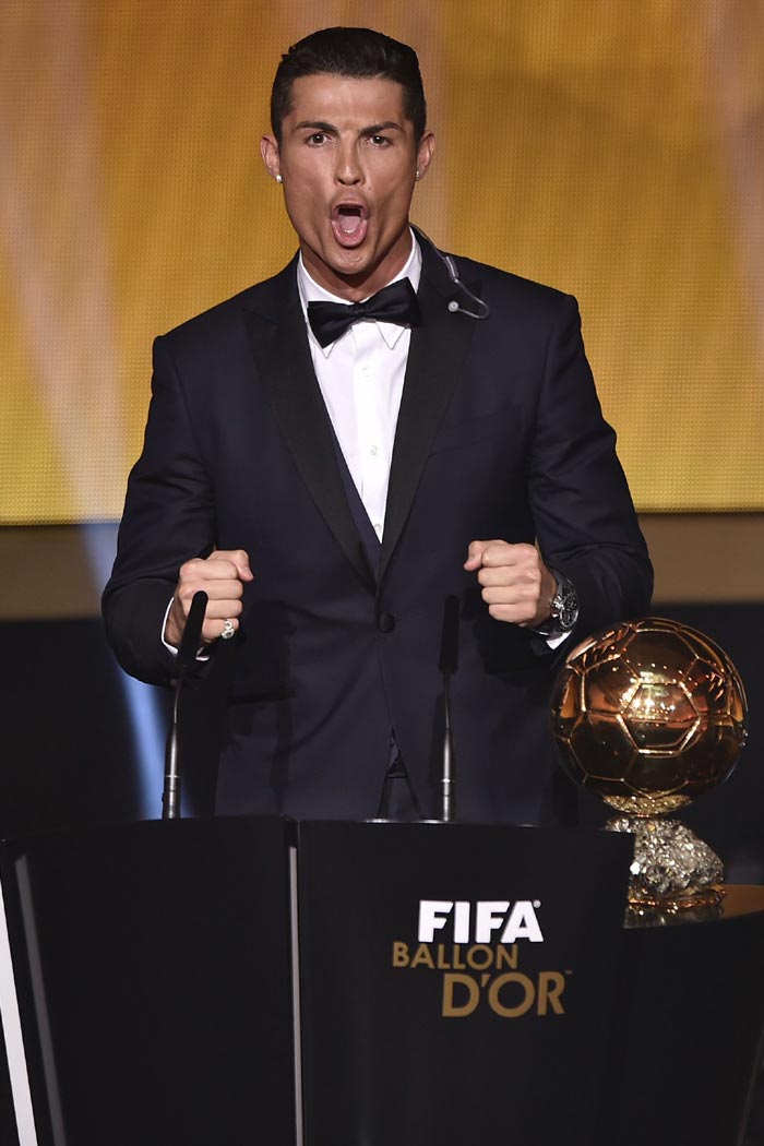 Ronaldo Raih Ballon d'Or 2014!
