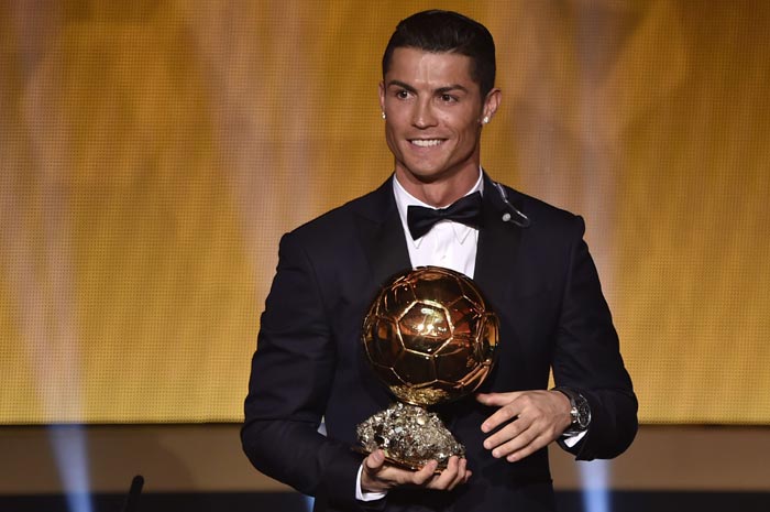 Ronaldo Raih Ballon d'Or 2014!